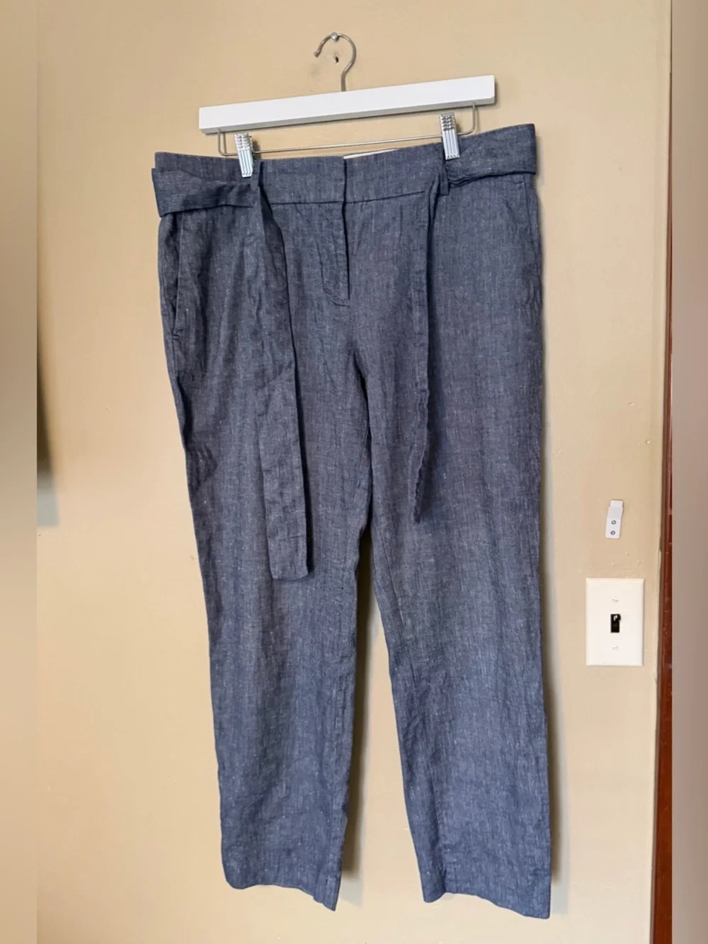 Ann Taylor Linen Chambray Tie-Waist Cropped Straight-Leg Pants - Picture 2 of 8